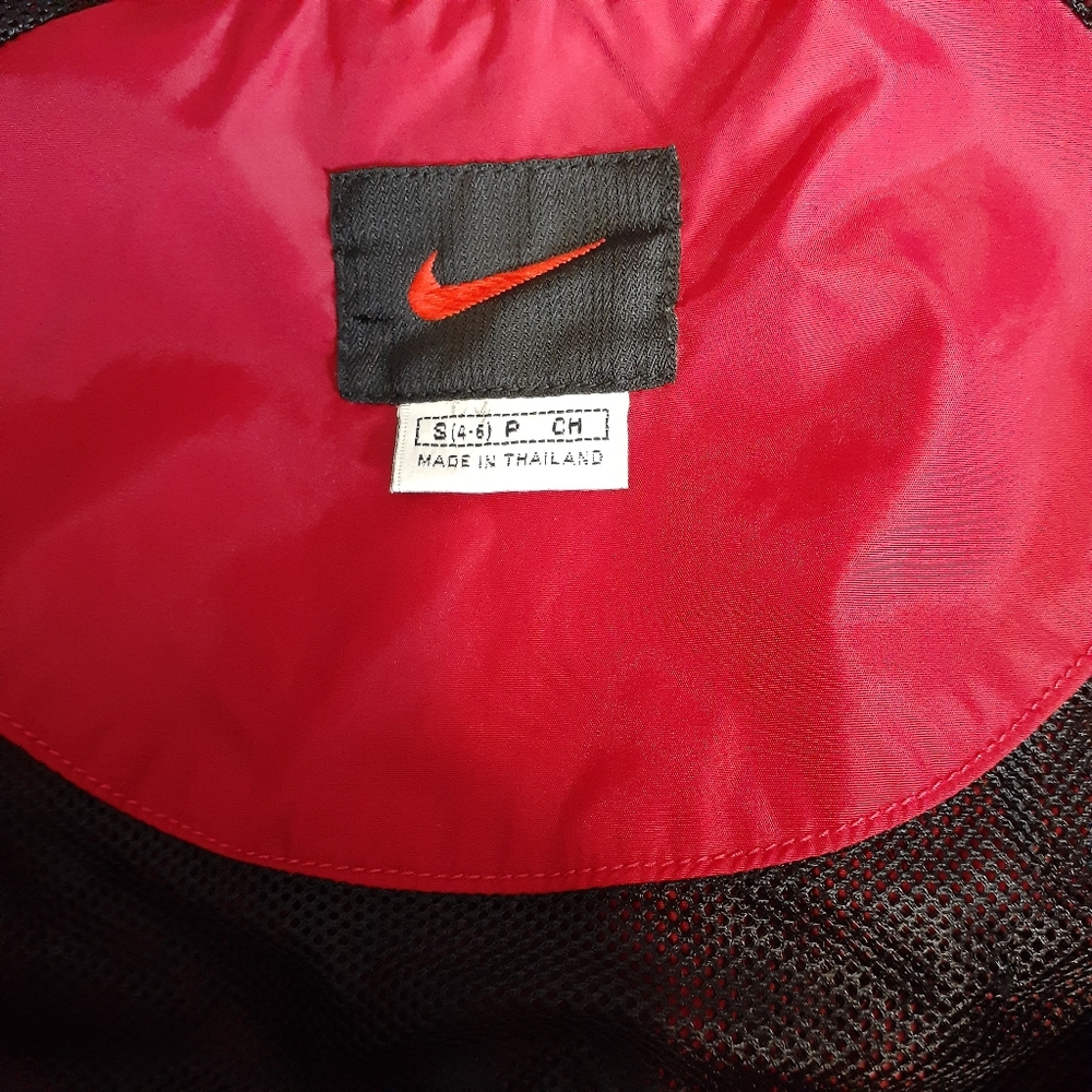 NEW Nike Red jacket windbreaker Size S - Picture 8 of 12